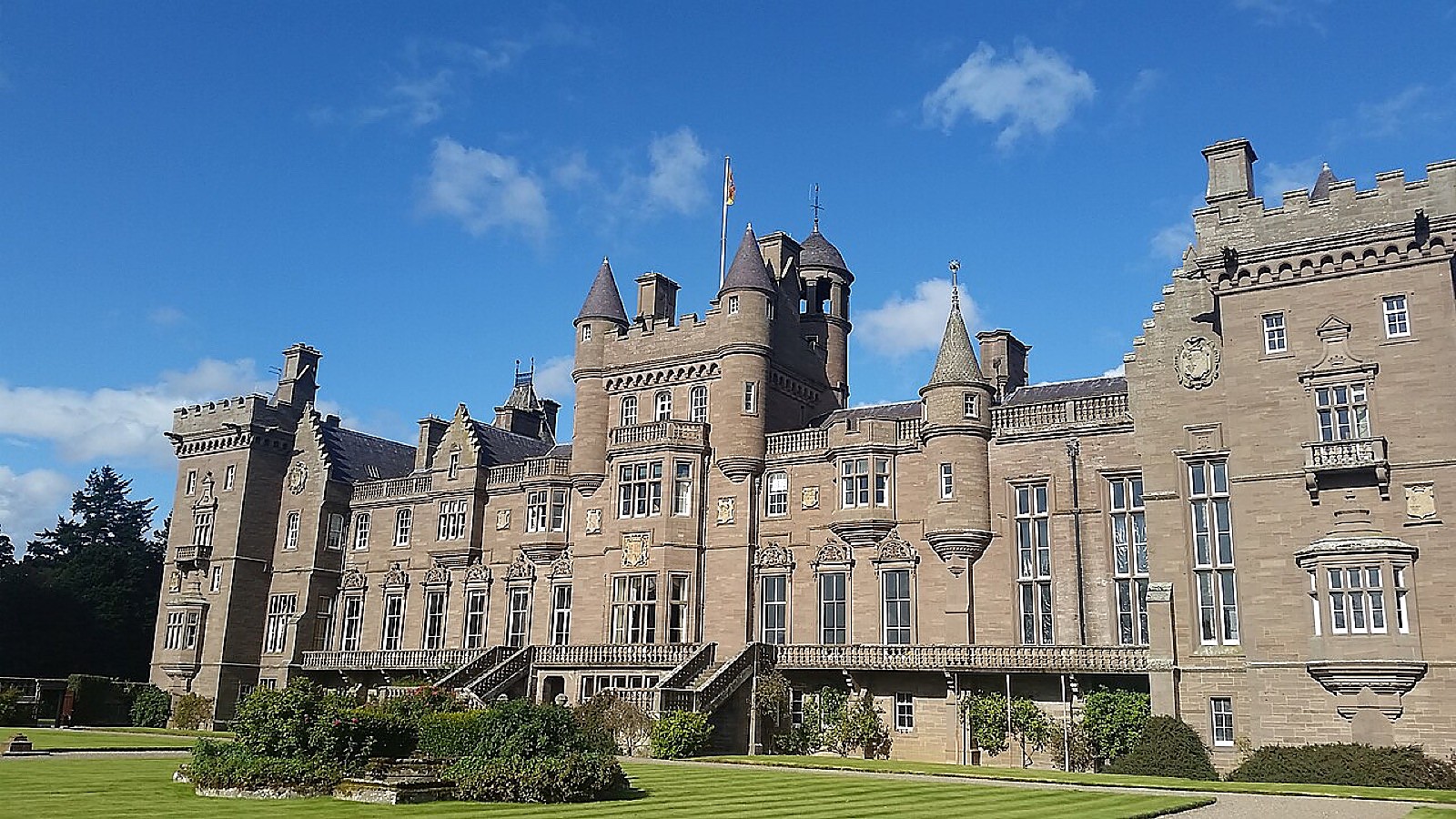 Kinnaird Castle, Angus — an ancestral castle to call home